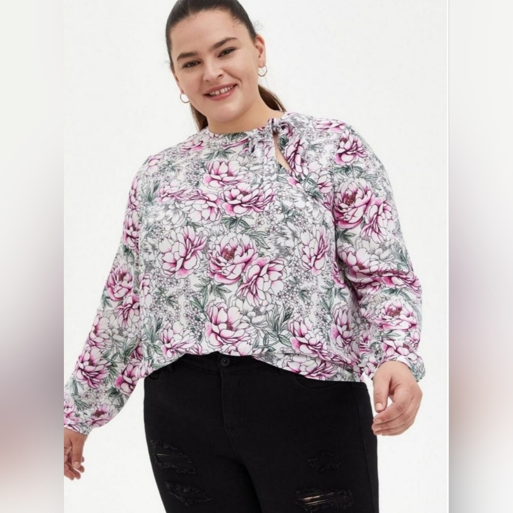 Torrid Georgette White Pink & Green Floral Tie Front Blouse Womens Plus Size 3